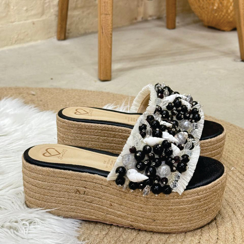 Sandalia Rossy en yute negro de Theory Shoes, vista adicional.