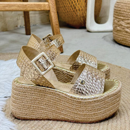 SANDALIA EN CUERO FREYA ORO