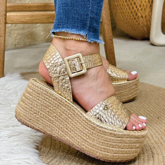 SANDALIA EN CUERO FREYA ORO