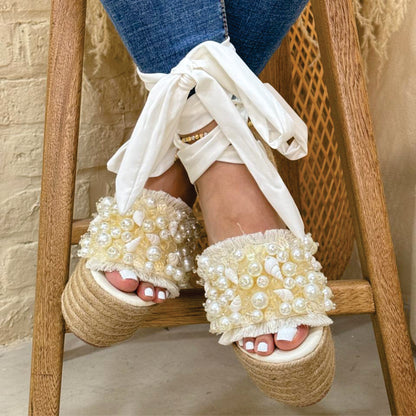 SANDALIA PLATAFORMA EN YUTE CORAL